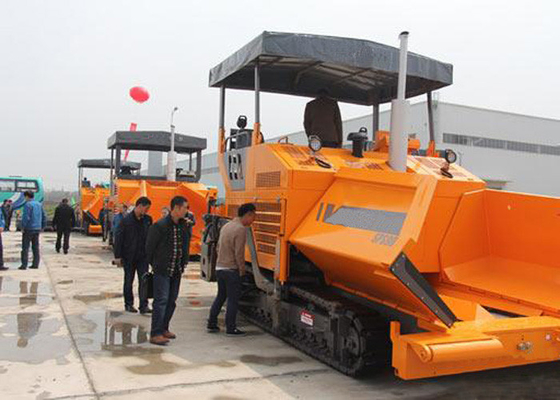 China Maquinaria móvil de tierra fría del asfalto que muele con la profundidad que muele máxima del 120MM proveedor