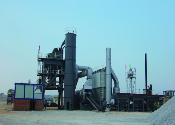 China la planta 50Tons de la mezcla del asfalto de Bitument del control del PLC del conjunto completo 160TPH acabó el compartimiento de Storge proveedor