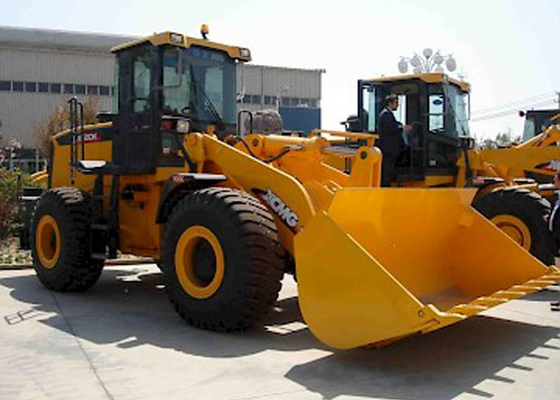 China Cargador diesel de la rueda de la parte frontal de XCMG, cargador LW400KN del tractor del acuerdo del peso de carga de 4 toneladas proveedor